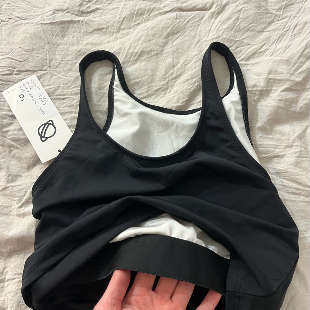 NWT Zara Terez activewear crop top with built in bra - Picture 3 of 3